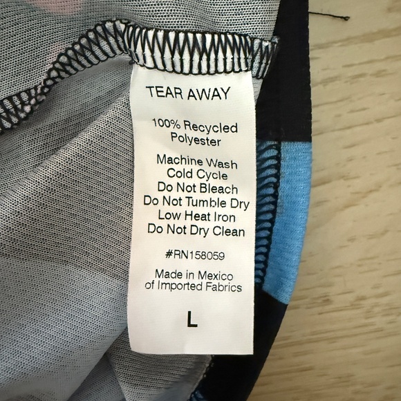 Gloomy Rainbows Art Jersey Tee Pink Blue Regular Fit - Picture 6 of 8